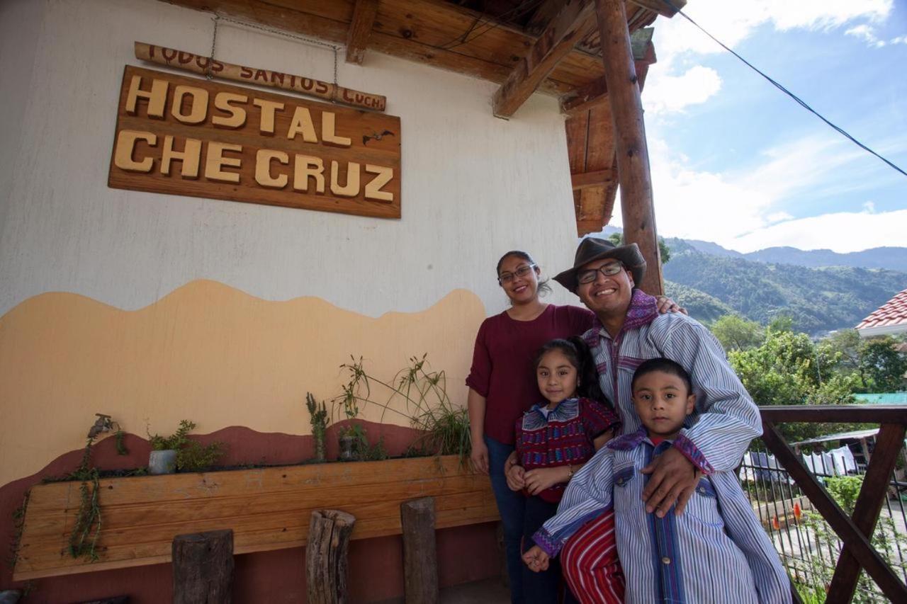 Hostal Checruz, Todos Santos Cuchumatan เอวเอวเตนานโก ภายนอก รูปภาพ